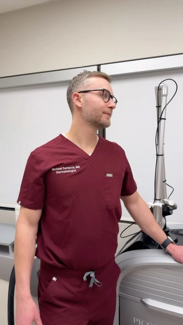 Dr. Samycia and Dr. Ladha proving that great minds do dress alike 👩‍⚕️👨‍⚕️💅